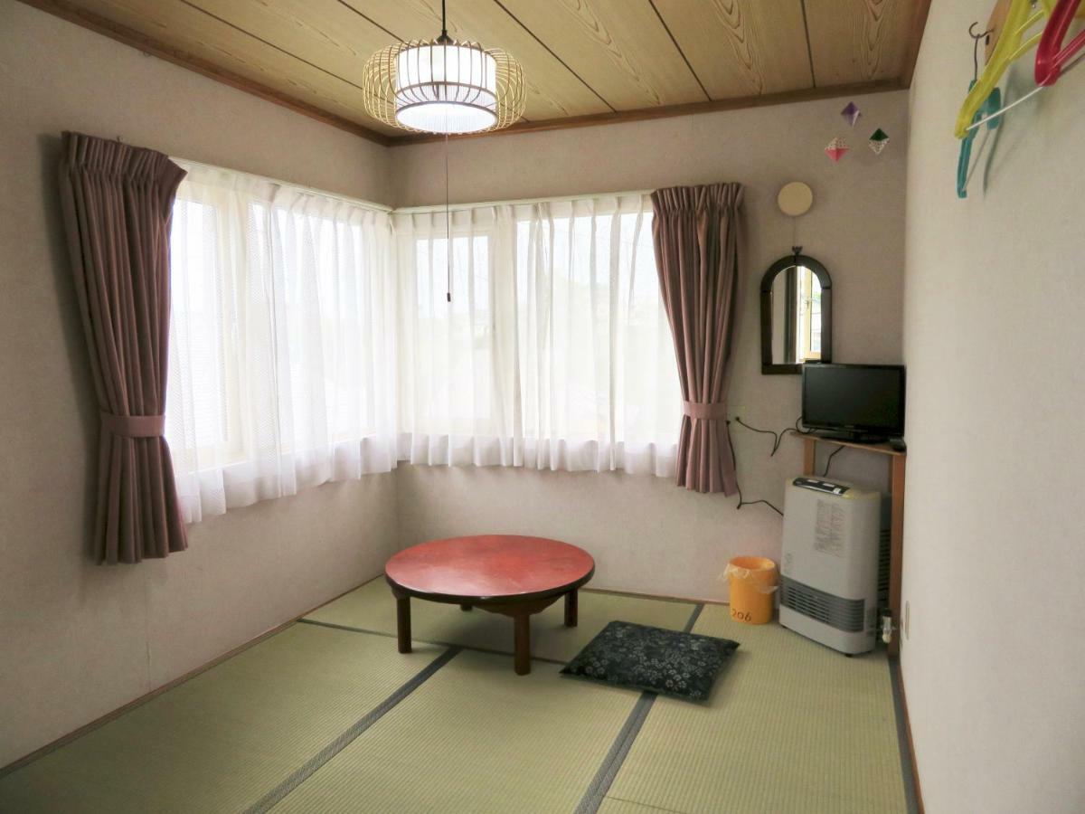 Guesthouse Sakamichi Sampo Кусиро Экстерьер фото